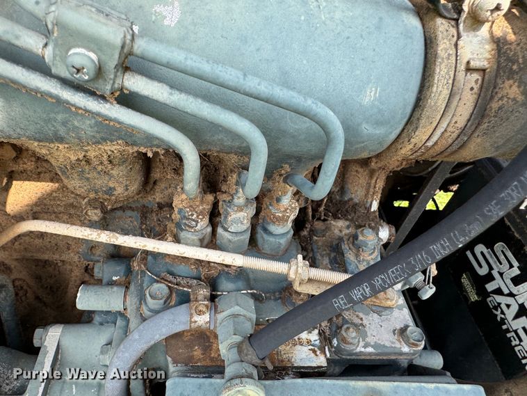 image for item EJ0508 1988 Kubota  L2550D MFWD tractor