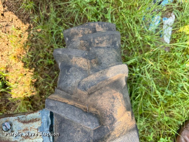 image for item EJ0508 1988 Kubota  L2550D MFWD tractor