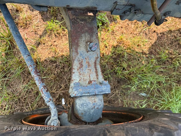 image for item EJ0508 1988 Kubota  L2550D MFWD tractor