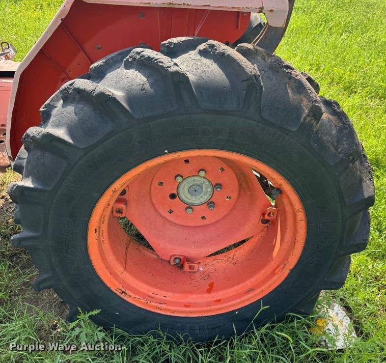 image for item EJ0508 1988 Kubota  L2550D MFWD tractor