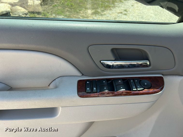 image for item EJ2985 2011 Chevrolet  Tahoe LT Texas Edition SUV