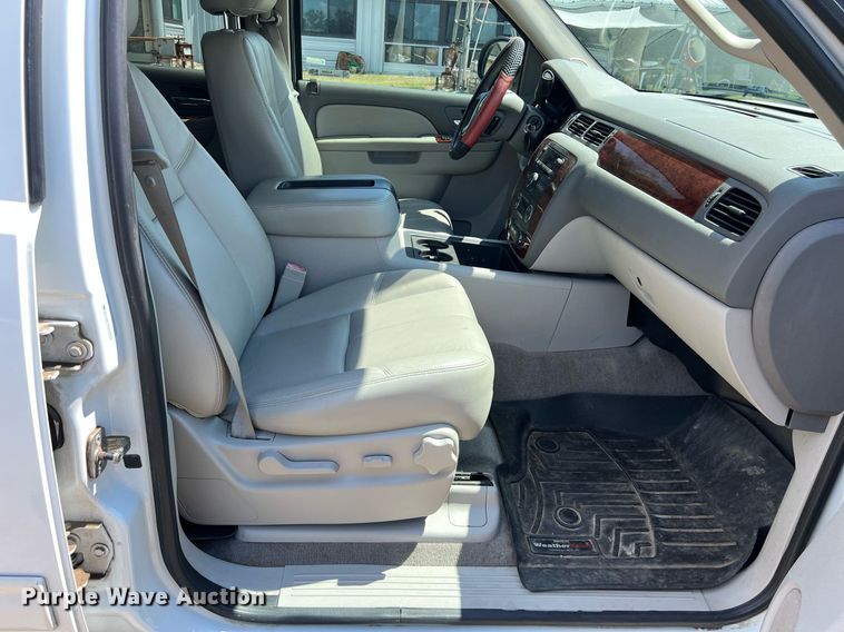 image for item EJ2985 2011 Chevrolet  Tahoe LT Texas Edition SUV