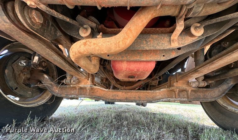 image for item EJ8896 2011 Ford F650 flatbed truck