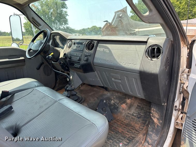 image for item EJ8896 2011 Ford F650 flatbed truck