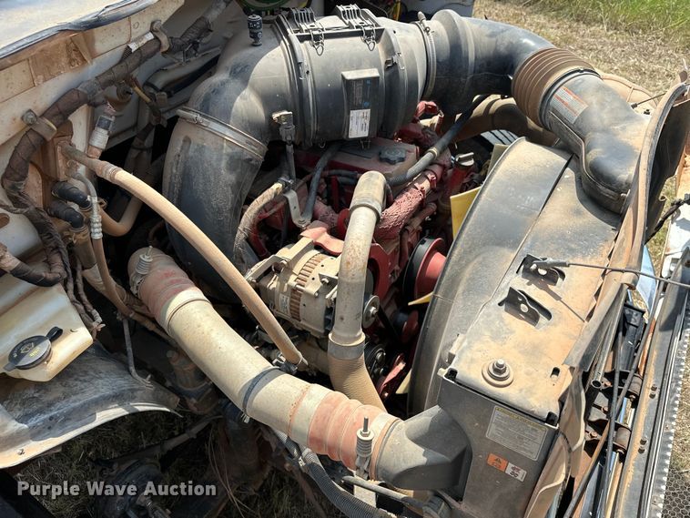 image for item EJ8896 2011 Ford F650 flatbed truck