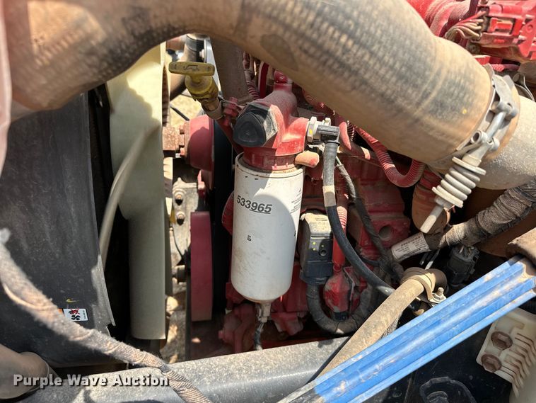 image for item EJ8896 2011 Ford F650 flatbed truck