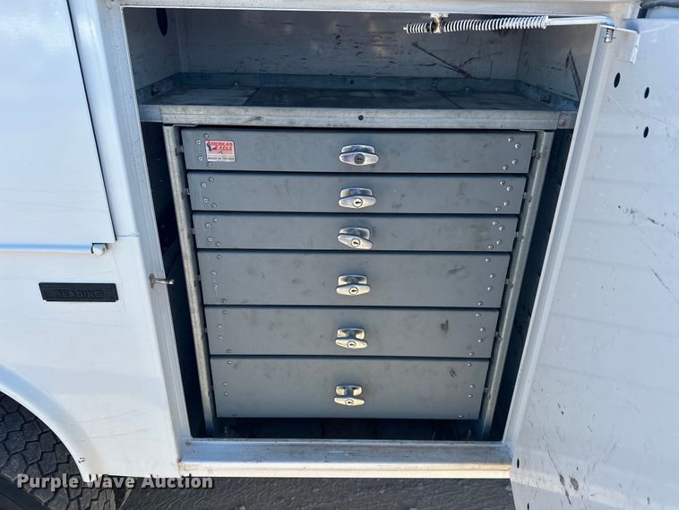 image for item EJ8943 2016 Ford F550 SuperCab utility / service truck 