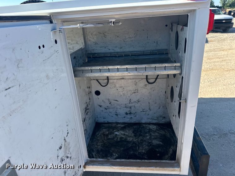 image for item EJ8943 2016 Ford F550 SuperCab utility / service truck 