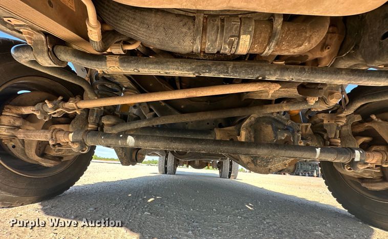 image for item EJ8943 2016 Ford F550 SuperCab utility / service truck 