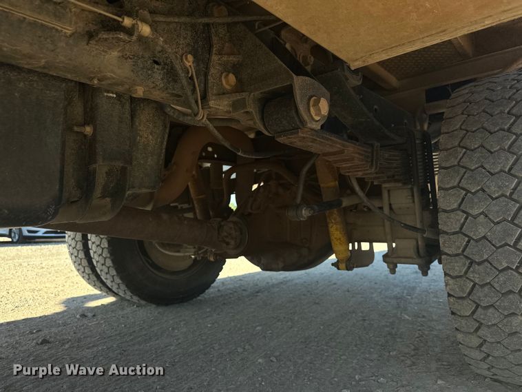 image for item EJ8943 2016 Ford F550 SuperCab utility / service truck 