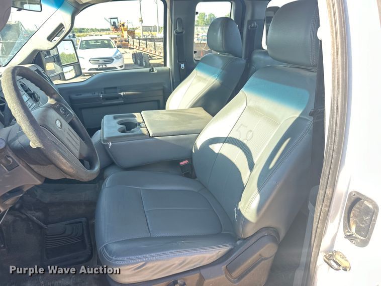 image for item EJ8943 2016 Ford F550 SuperCab utility / service truck 