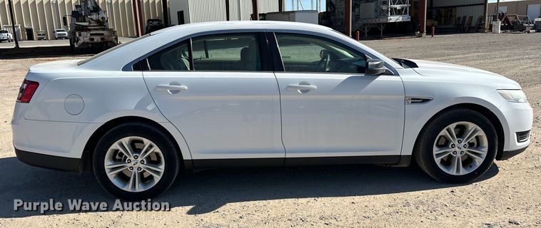 image for item EJ8947 2016 Ford Taurus  