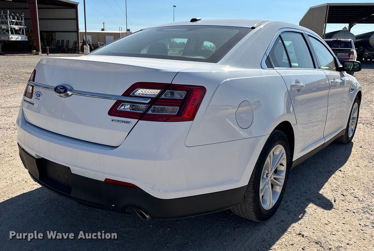 image for item EJ8947 2016 Ford Taurus  