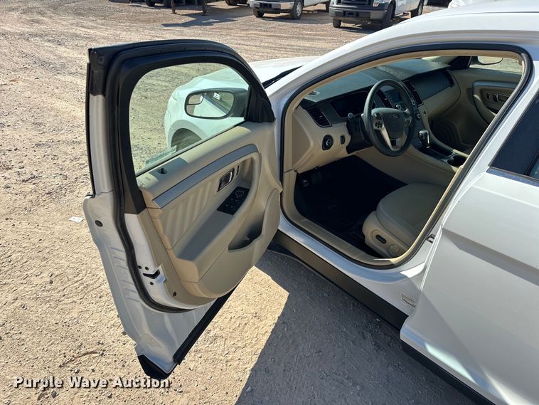 image for item EJ8947 2016 Ford Taurus  