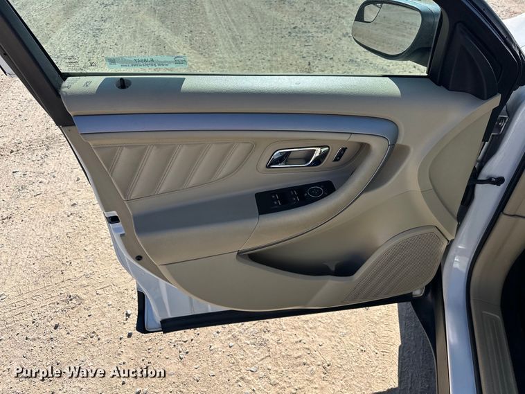 image for item EJ8947 2016 Ford Taurus  