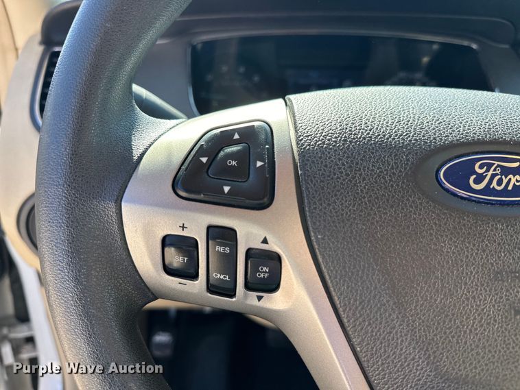 image for item EJ8947 2016 Ford Taurus  