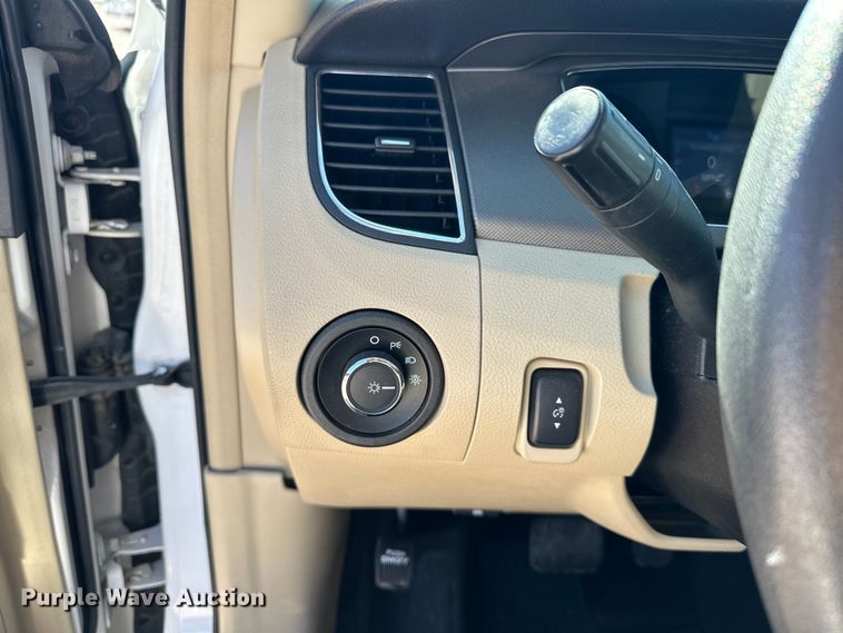 image for item EJ8947 2016 Ford Taurus  