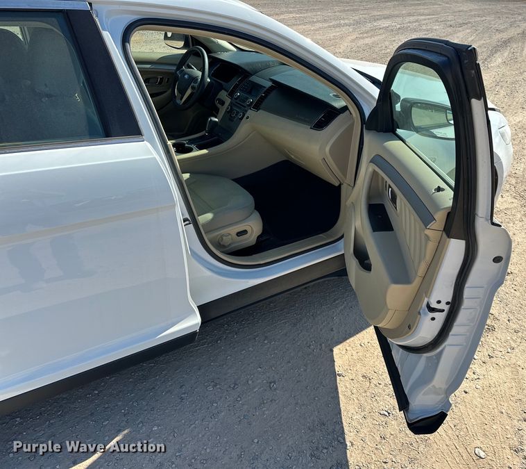 image for item EJ8947 2016 Ford Taurus  