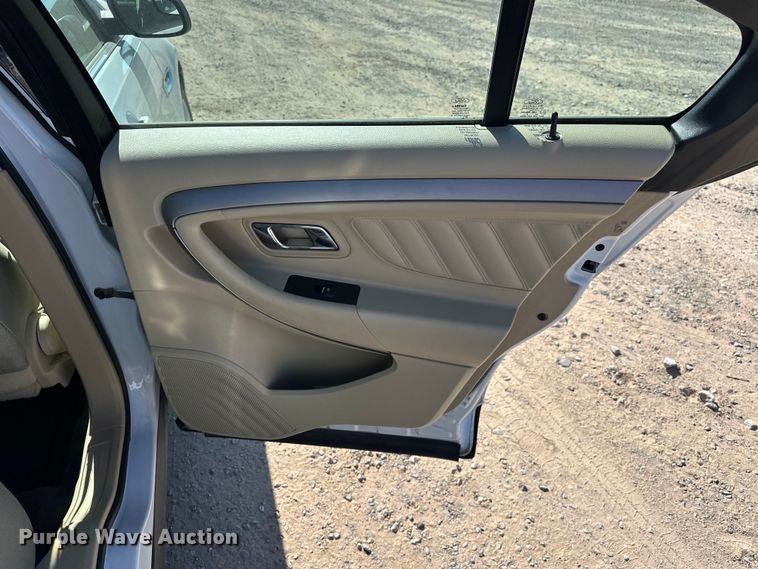 image for item EJ8947 2016 Ford Taurus  