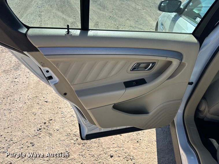 image for item EJ8947 2016 Ford Taurus  