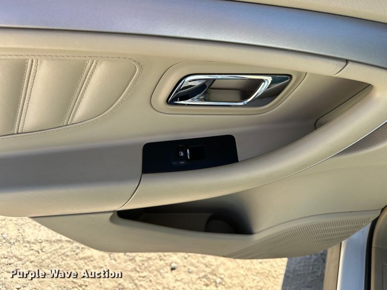 image for item EJ8947 2016 Ford Taurus  