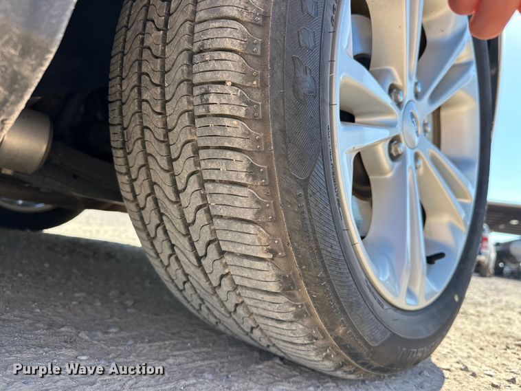 image for item EJ8947 2016 Ford Taurus  