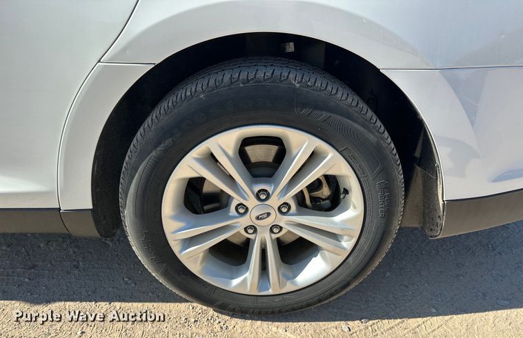 image for item EJ8947 2016 Ford Taurus  