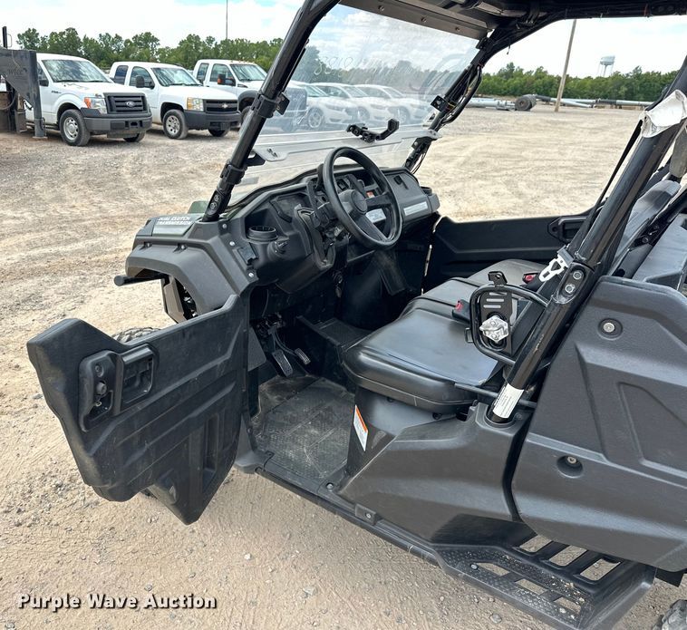 image for item EJ8949 2021 Honda Pioneer 1000 utility vehicle