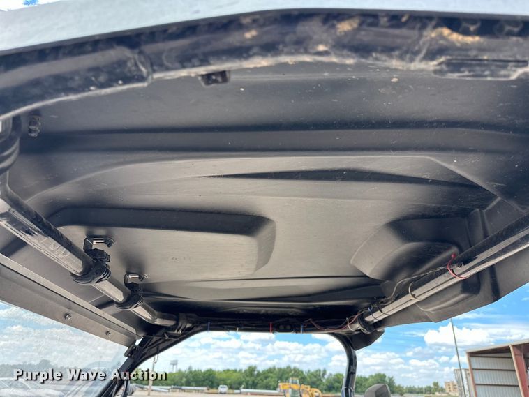 image for item EJ8949 2021 Honda Pioneer 1000 utility vehicle