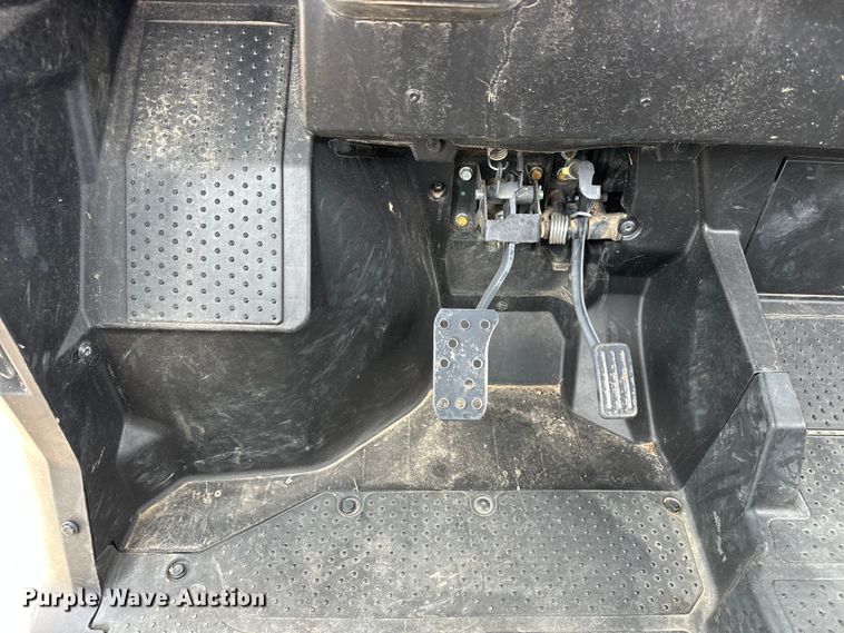 image for item EJ8949 2021 Honda Pioneer 1000 utility vehicle