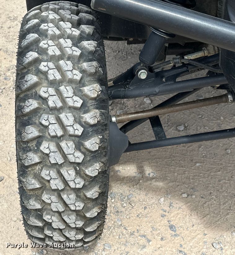 image for item EJ8949 2021 Honda Pioneer 1000 utility vehicle