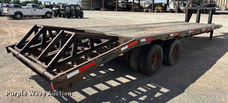 image for item EJ8953 1989 Dovetail 32X8 equipment trailer