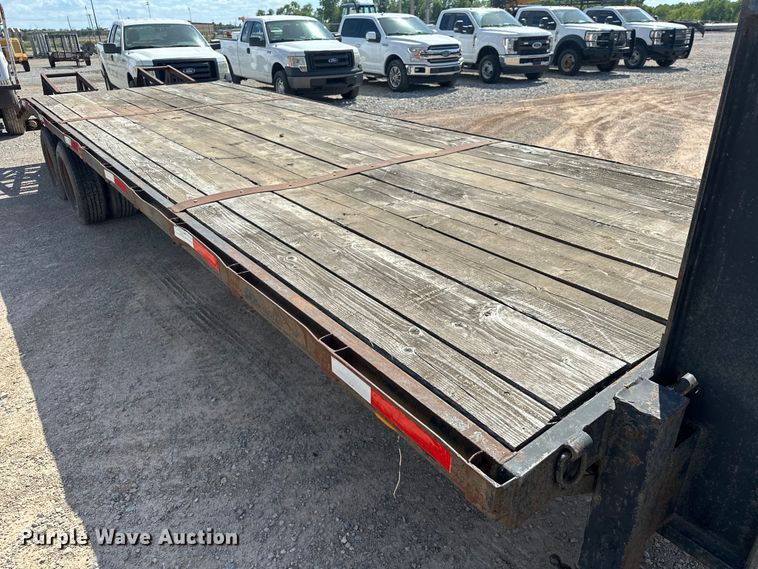 image for item EJ8953 1989 Dovetail 32X8 equipment trailer