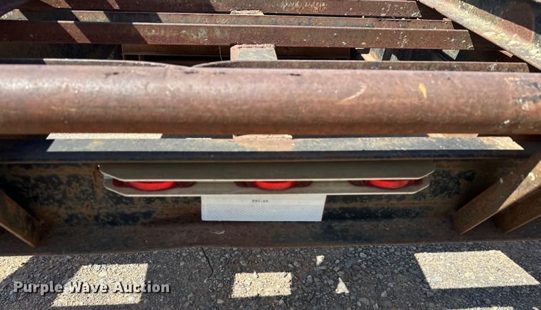 image for item EJ8953 1989 Dovetail 32X8 equipment trailer