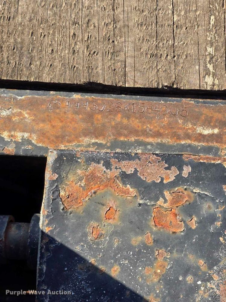 image for item EJ8953 1989 Dovetail 32X8 equipment trailer