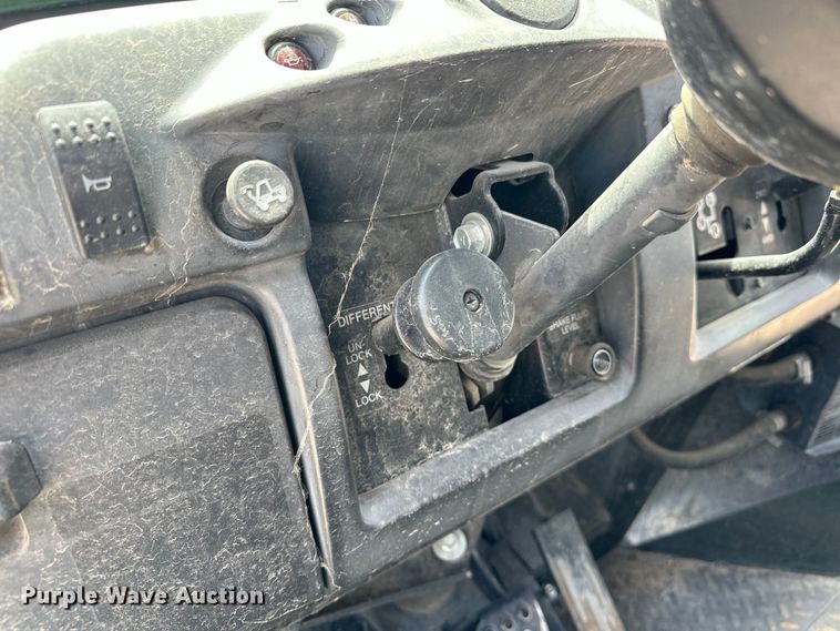 image for item EJ8954 2018 Kawasaki  Mule 4010 utility vehicle