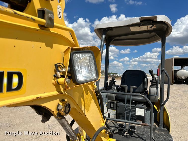 image for item EJ8955 2012 New Holland  E27B mini excavator