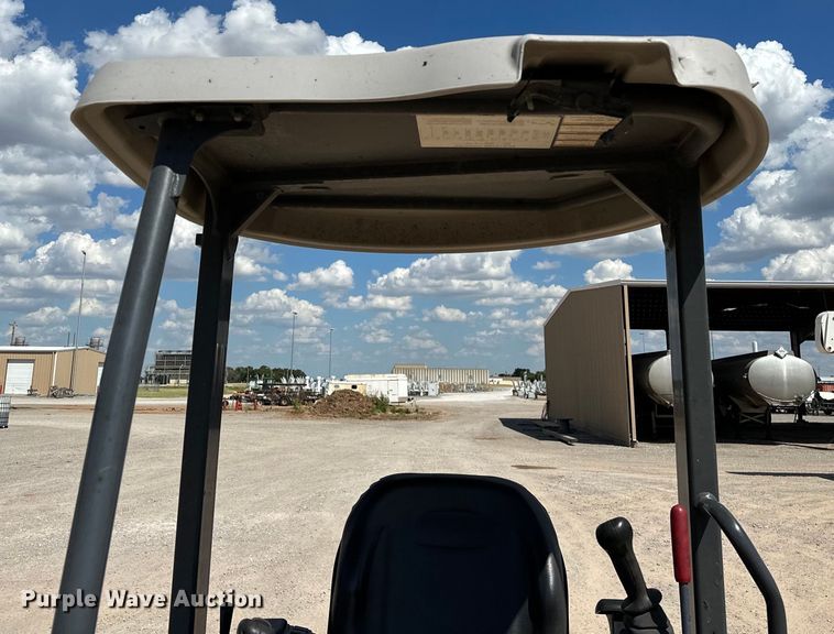 image for item EJ8955 2012 New Holland  E27B mini excavator