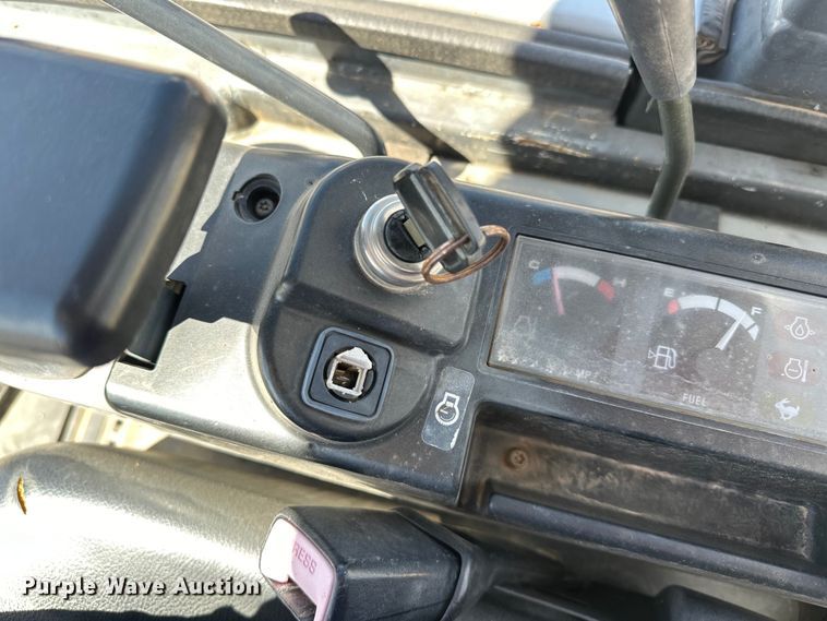 image for item EJ8955 2012 New Holland  E27B mini excavator