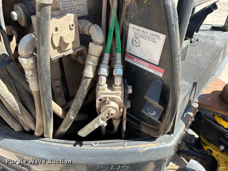 image for item EJ8955 2012 New Holland  E27B mini excavator