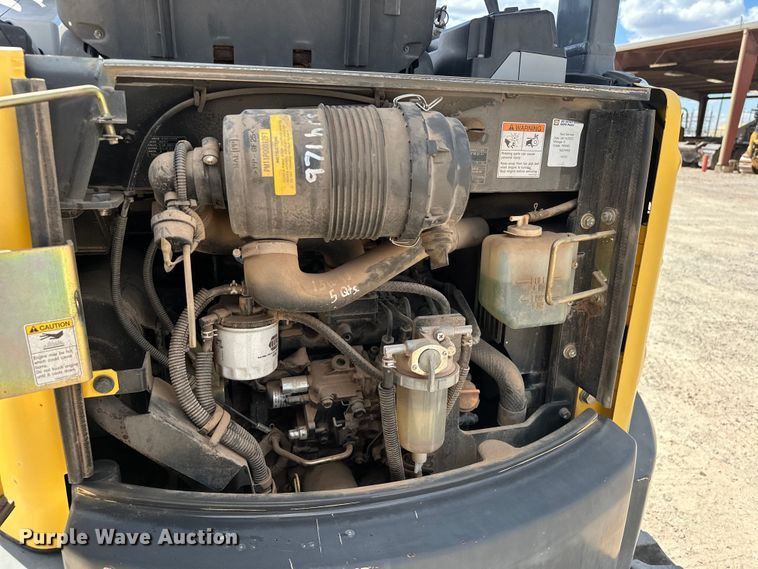 image for item EJ8955 2012 New Holland  E27B mini excavator