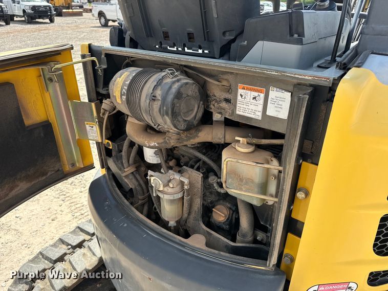 image for item EJ8955 2012 New Holland  E27B mini excavator