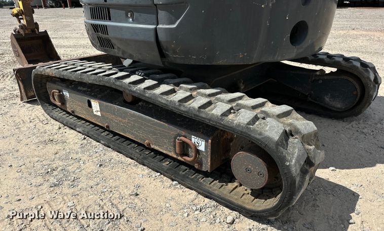 image for item EJ8955 2012 New Holland  E27B mini excavator