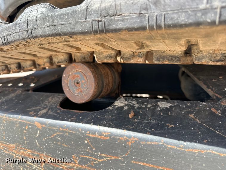 image for item EJ8955 2012 New Holland  E27B mini excavator