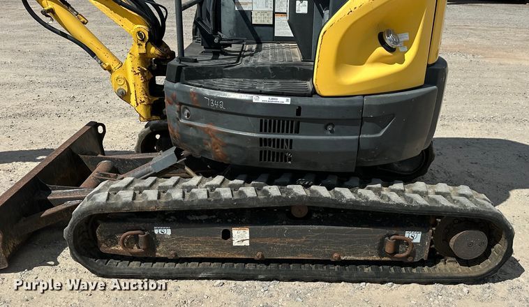 image for item EJ8955 2012 New Holland  E27B mini excavator