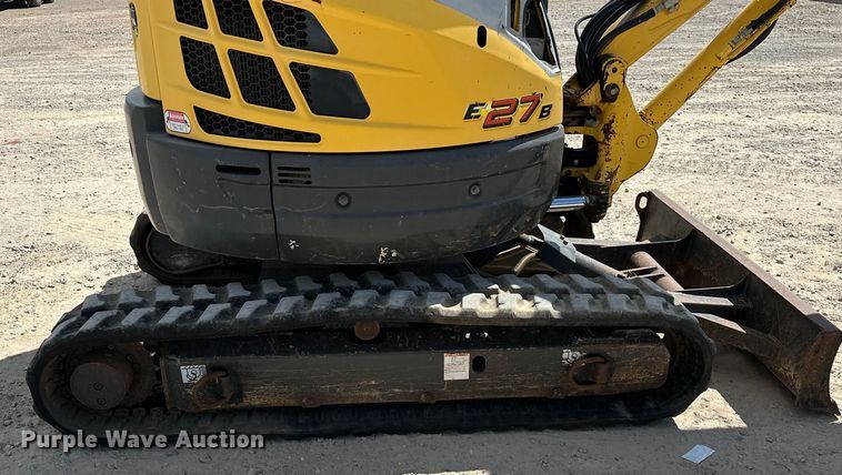 image for item EJ8955 2012 New Holland  E27B mini excavator