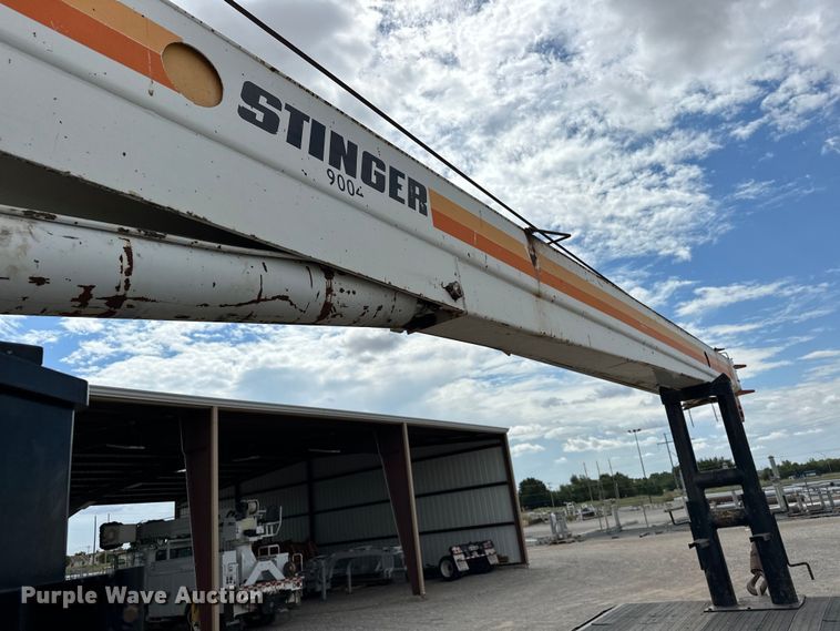 image for item EJ8956 2006 International  7400 crane truck