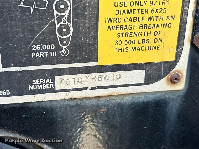 image for item EJ8956 2006 International  7400 crane truck