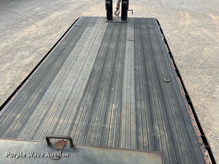 image for item EJ8956 2006 International  7400 crane truck