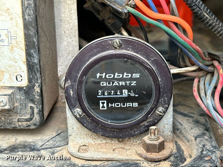 image for item EJ8956 2006 International  7400 crane truck